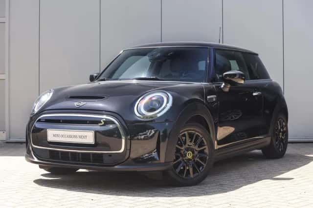 MINI Electric (2022) thumbnail 1
