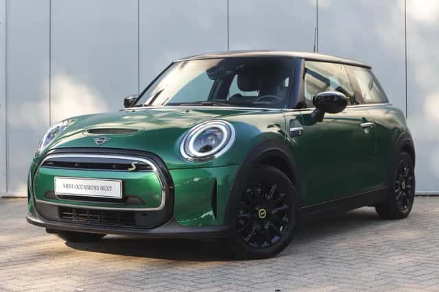 MINI Electric (2022) thumbnail 1