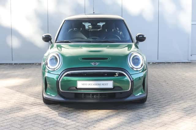 MINI Electric (2022) thumbnail 5