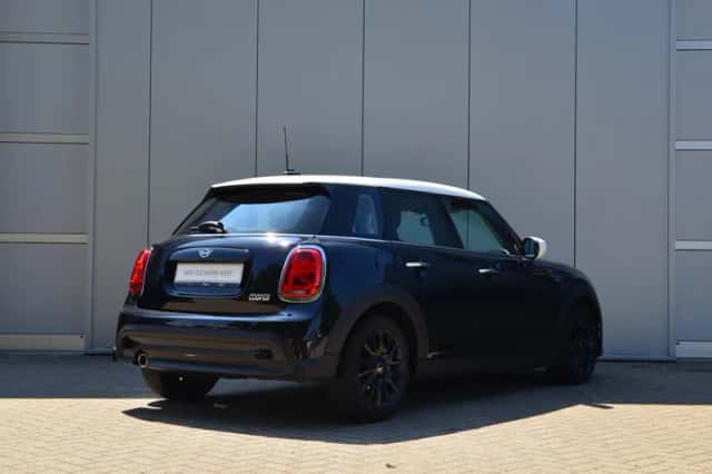 MINI Hatchback (2023) thumbnail 6