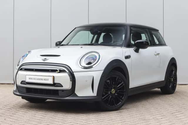 MINI Electric (2022) thumbnail 1