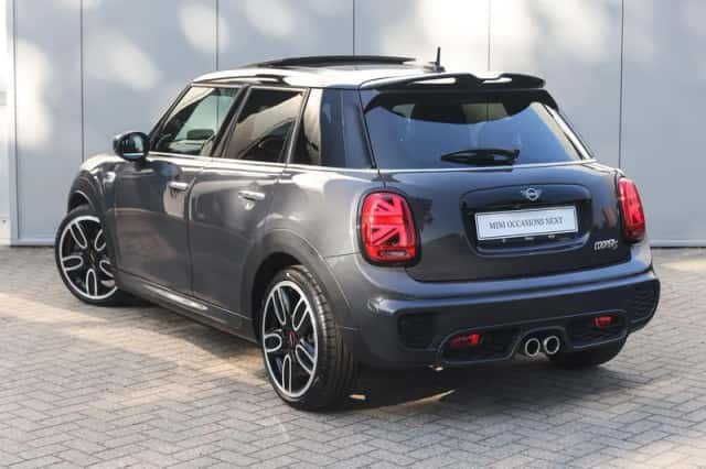 MINI Cooper S (2021) thumbnail 2