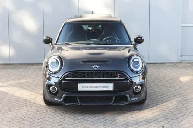 MINI Cooper S (2021) thumbnail 5