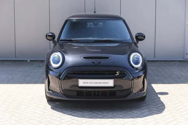 MINI Electric (2023) thumbnail 5