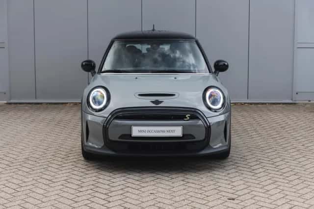 MINI Electric (2022) thumbnail 5