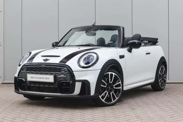 MINI Cabrio (2023) thumbnail 1