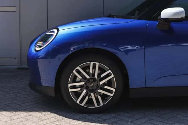 MINI Mini Electric (2026) thumbnail 4