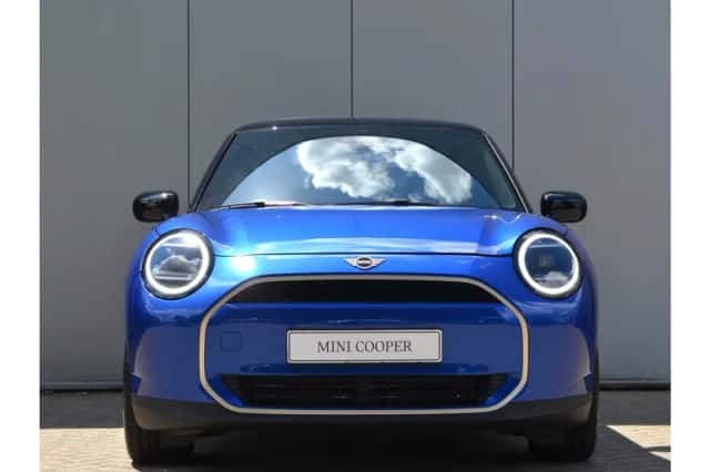 MINI Hatchback (2026) thumbnail 2