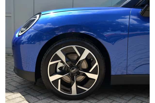 MINI Hatchback (2026) thumbnail 6