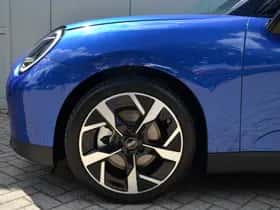 MINI Hatchback (2026) thumbnail 6