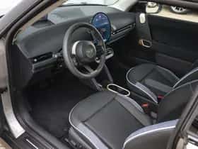 MINI Hatchback (2026) thumbnail 3