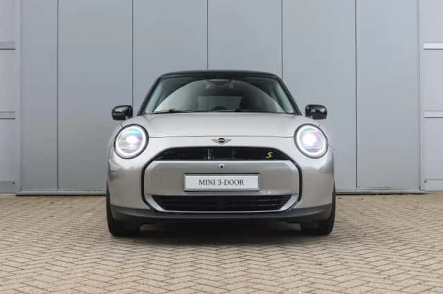 MINI Hatchback (2026) thumbnail 5