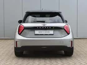 MINI Hatchback (2026) thumbnail 6