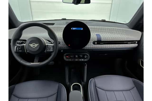 MINI Hatchback (2026) thumbnail 4