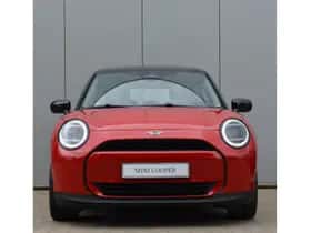 MINI Hatchback (2026) thumbnail 2