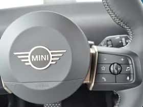 MINI Hatchback (2026) thumbnail 14
