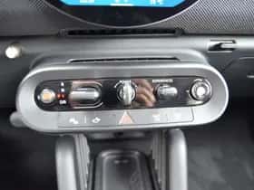 MINI Hatchback (2026) thumbnail 16
