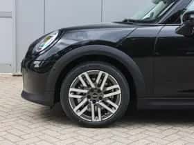 MINI Hatchback (2026) thumbnail 4