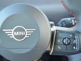 MINI Hatchback (2026) thumbnail 13