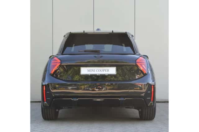 MINI Hatchback (2026) thumbnail 4