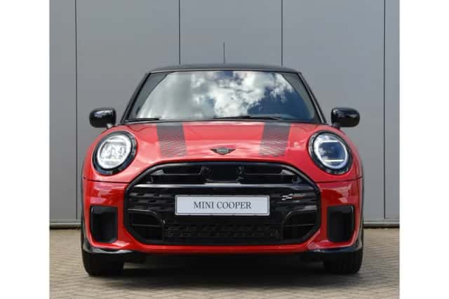 MINI Hatchback (2026) thumbnail 2