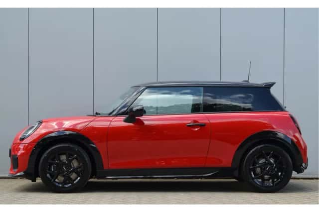 MINI Hatchback (2026) thumbnail 5