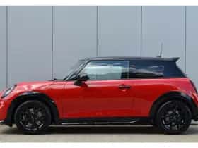 MINI Hatchback (2026) thumbnail 5