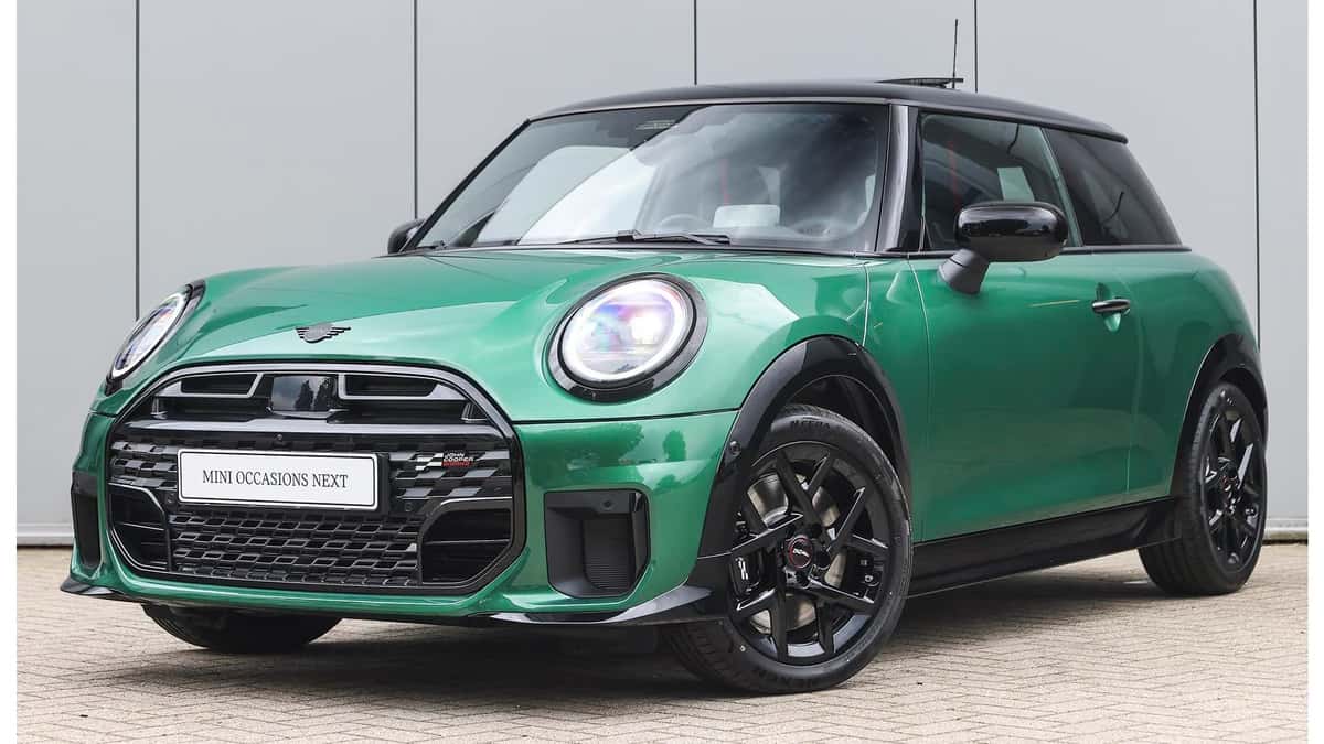 MINI Hatchback (2024) — foto 1