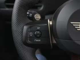 MINI Hatchback (2024) thumbnail 16