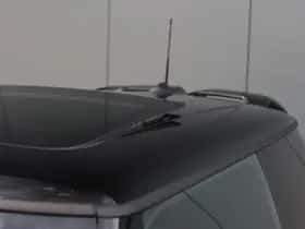 MINI Hatchback (2024) thumbnail 5