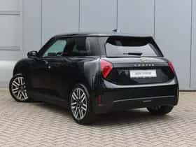MINI Hatchback (2026) thumbnail 2