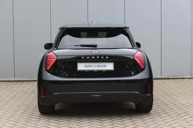 MINI Hatchback (2026) thumbnail 6