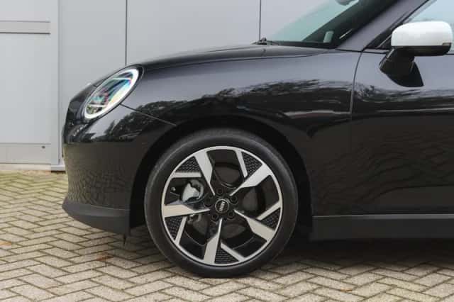 MINI Hatchback (2026) thumbnail 5