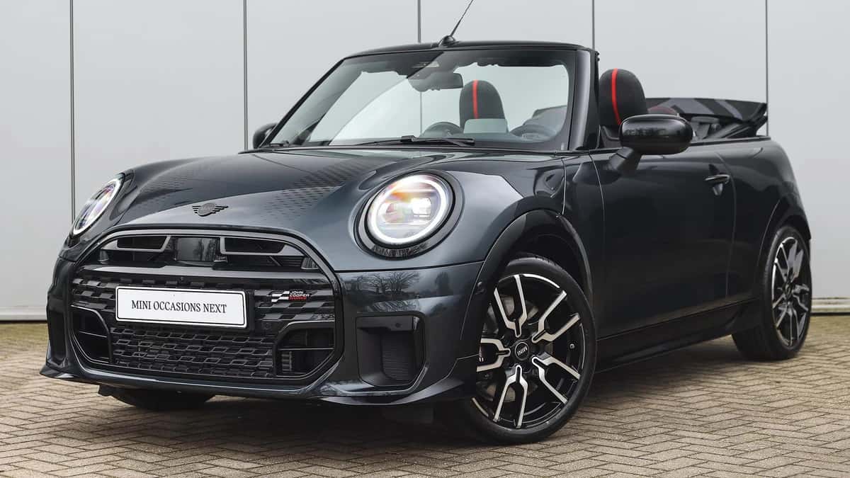 MINI Cabrio (2026) — foto 1