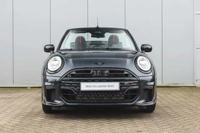 MINI Cabrio (2026) thumbnail 5