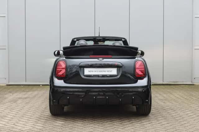 MINI Cabrio (2026) thumbnail 6