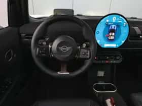MINI Hatchback (2025) thumbnail 3
