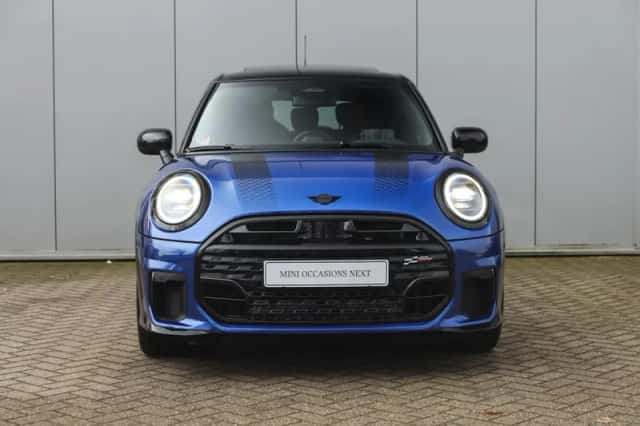 MINI Hatchback (2025) thumbnail 6