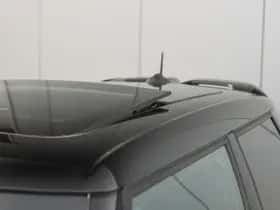 MINI Hatchback (2024) thumbnail 4