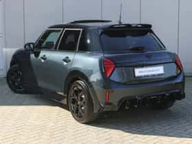 MINI Hatchback (2026) thumbnail 2