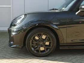 MINI Hatchback (2026) thumbnail 5