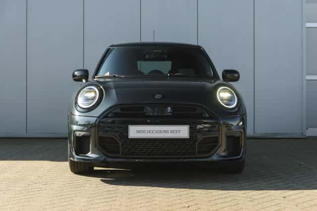 MINI Hatchback (2026) thumbnail 6