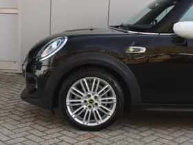 MINI Electric (2020) thumbnail 4