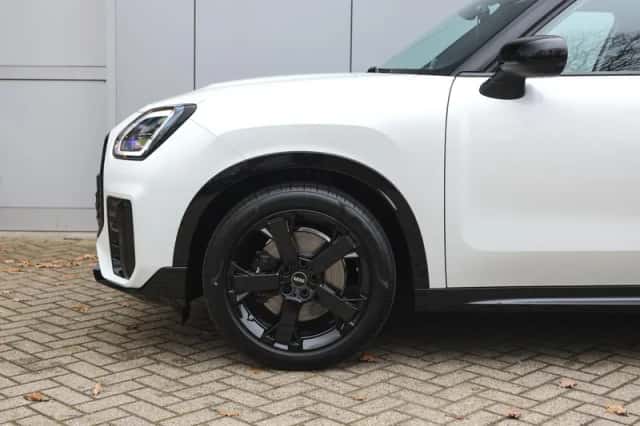 MINI Countryman (2026) thumbnail 4
