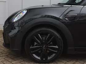 MINI Cooper (2024) thumbnail 5
