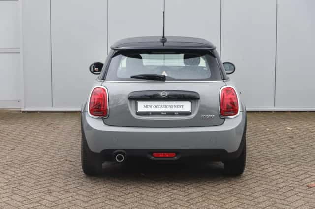 MINI Hatchback (2021) thumbnail 6