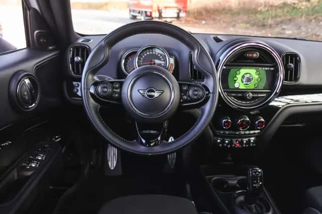 MINI Countryman (2018) thumbnail 3