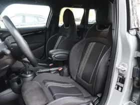 MINI Hatchback (2021) thumbnail 12