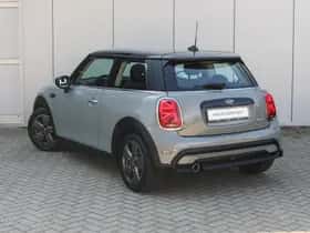 MINI Hatchback (2023) thumbnail 2