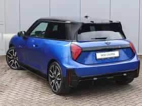 MINI Hatchback (2026) thumbnail 2